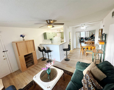 310 S Cypress Road - Photo Thumbnail 22