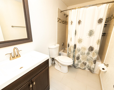 11060 S Lakeview Drive - Photo Thumbnail 26