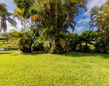 11060 S Lakeview Drive - Photo Thumbnail 1