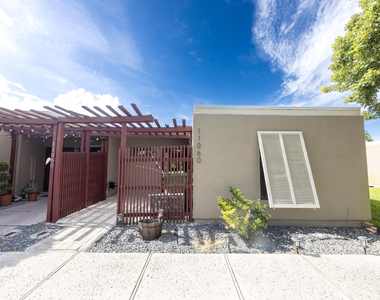 11060 S Lakeview Drive - Photo Thumbnail 16