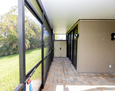 11060 S Lakeview Drive - Photo Thumbnail 2