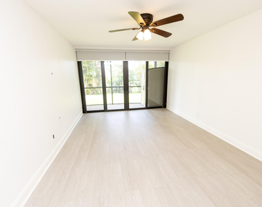 11060 S Lakeview Drive - Photo Thumbnail 5