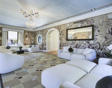 1125 N Flagler Drive - Photo Thumbnail 4