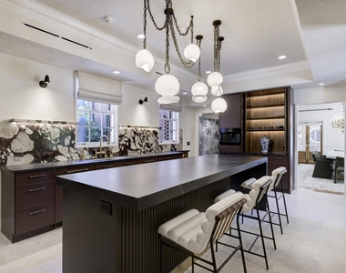 1125 N Flagler Drive - Photo Thumbnail 5