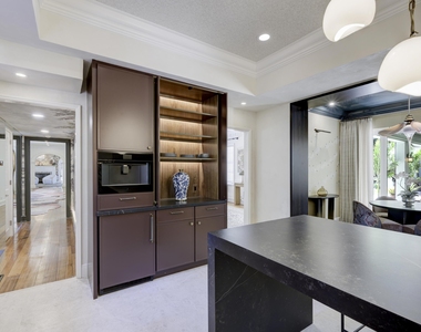 1125 N Flagler Drive - Photo Thumbnail 7