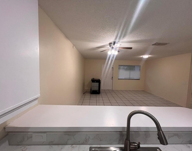 5320 Elmhurst Road - Photo Thumbnail 5