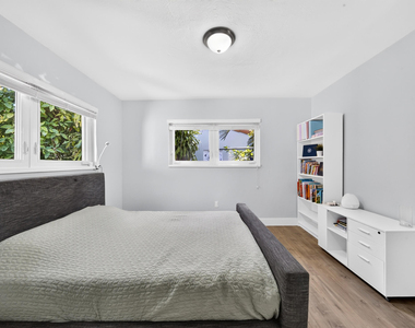 1015 Madrid Street - Photo Thumbnail 14
