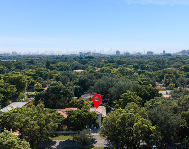 1015 Madrid Street - Photo Thumbnail 25