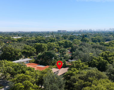 1015 Madrid Street - Photo Thumbnail 27
