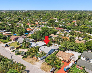 1631 N Andrews Square - Photo Thumbnail 13