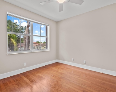 4250 Nw 1st Place - Photo Thumbnail 21
