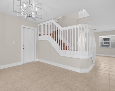 4250 Nw 1st Place - Photo Thumbnail 12
