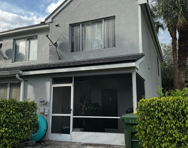 5444 Jubilee Way - Photo Thumbnail 3
