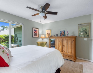 433 Goldenwood Way - Photo Thumbnail 16