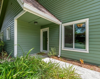 433 Goldenwood Way - Photo Thumbnail 6
