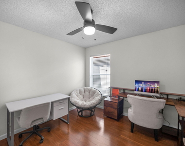 6344 Barton Creek Circle - Photo Thumbnail 4