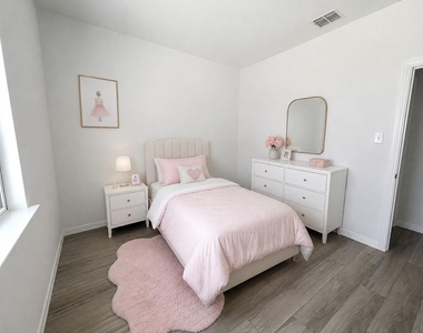 11424 Woody Creek Trail - Photo Thumbnail 11