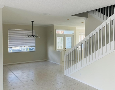 10837 Palm Spring Drive - Photo Thumbnail 4