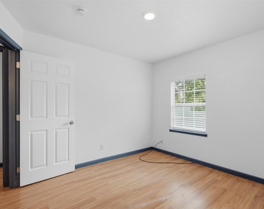 620 E Sears Street - Photo Thumbnail 15