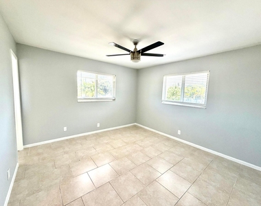 200 E Ocean Avenue - Photo Thumbnail 5