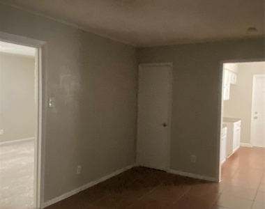 5616 Glen Forest Lane - Photo Thumbnail 1