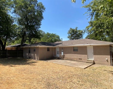 5616 Glen Forest Lane - Photo Thumbnail 15