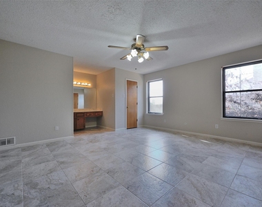 1209 Kay Drive - Photo Thumbnail 14