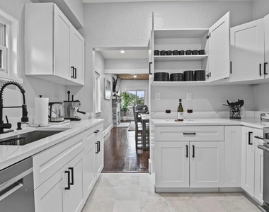 424 Malverne Road - Photo Thumbnail 6