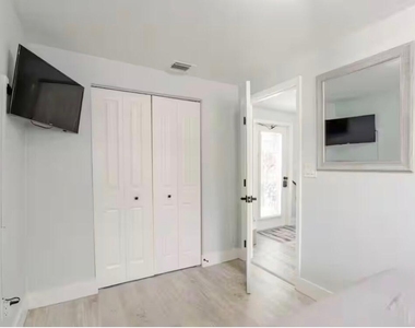424 Malverne Road - Photo Thumbnail 24