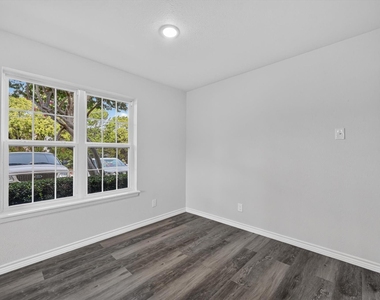 1801 E Grauwyler Road - Photo Thumbnail 30