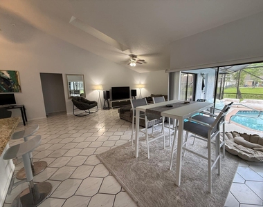 14544 Autumn Avenue - Photo Thumbnail 10