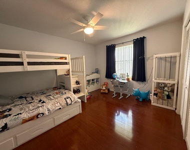 14544 Autumn Avenue - Photo Thumbnail 72