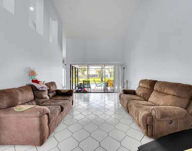 14544 Autumn Avenue - Photo Thumbnail 5