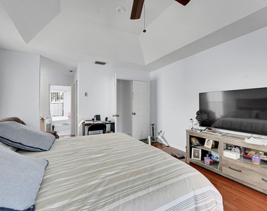 14544 Autumn Avenue - Photo Thumbnail 18