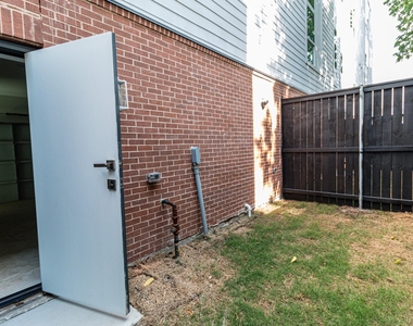 4210 Roseland Avenue - Photo Thumbnail 39