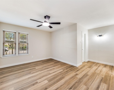 5300 Keller Springs Road - Photo Thumbnail 9