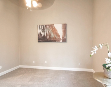 821 Dublin Drive - Photo Thumbnail 18