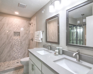 821 Dublin Drive - Photo Thumbnail 10