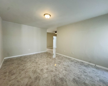 935 8th Street - Photo Thumbnail 11