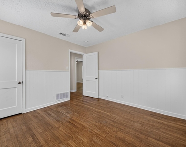 2358 Norwood Drive - Photo Thumbnail 24
