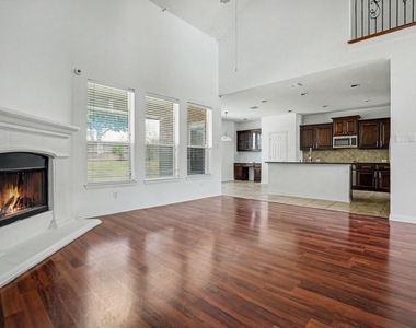 3023 Riverwood Lane - Photo Thumbnail 4