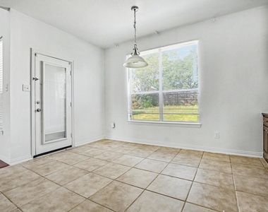3023 Riverwood Lane - Photo Thumbnail 5
