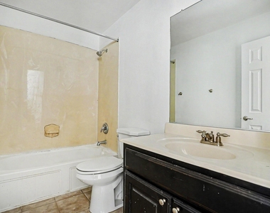 3023 Riverwood Lane - Photo Thumbnail 17