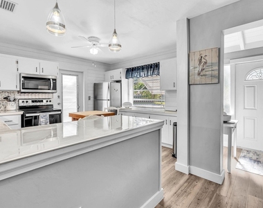 2539 Cleveland Street - Photo Thumbnail 1