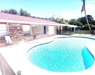 8102 Pioneer Road - Photo Thumbnail 3