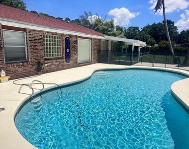 8102 Pioneer Road - Photo Thumbnail 2