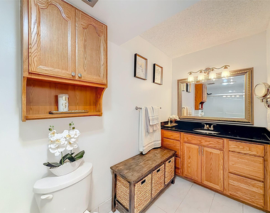 1101 River Reach Drive - Photo Thumbnail 39