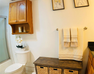 1101 River Reach Drive - Photo Thumbnail 16
