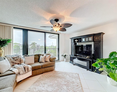 1101 River Reach Drive - Photo Thumbnail 24