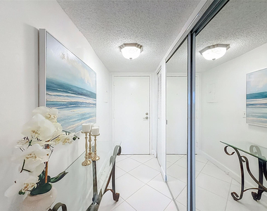 1101 River Reach Drive - Photo Thumbnail 9